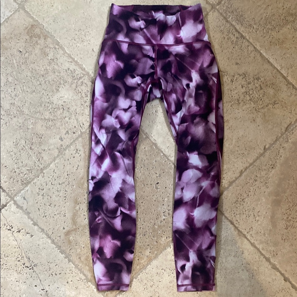 Purple/pink Lululemon Patterned Leggings